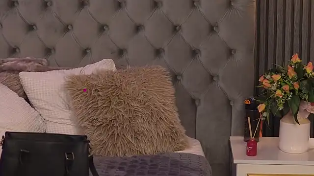 KeylaBlair online show from April 1, 2026, 6:27 pm