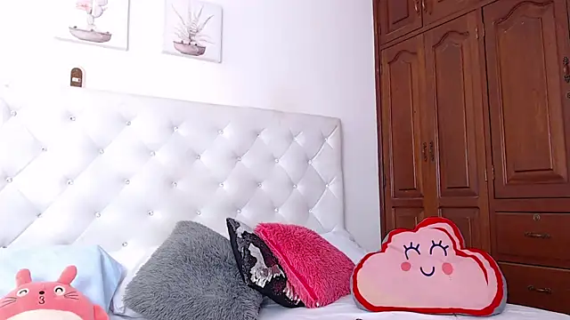 Snapshot of littleslut1 chatting on March 12, 2025, 7:38 pm littleslut1 online show from March 12, 2025, 7:38 pm