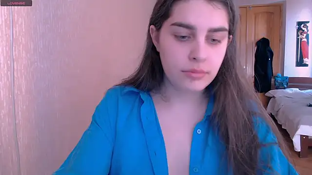  Roselina  online show from February 7, 2025, 12:06 pm