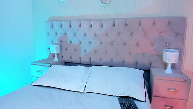 MattThompsonn online show from October 21, 2025, 9:26 pm