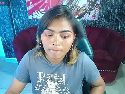 madelein m online show from January 29, 2025, 11:56 pm