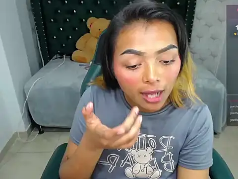 madelein m online show from February 11, 2025, 10:28 pm