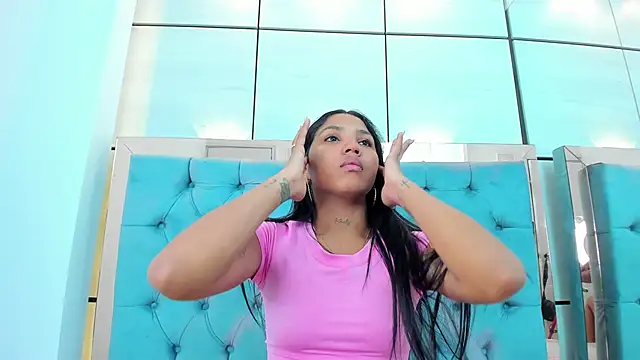 Snapshot of pocahontas_pow chatting on March 30, 2026, 11:44 am pocahontas pow online show from March 30, 2026, 11:44 am