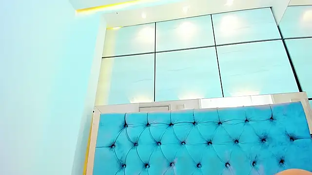 Snapshot of pocahontas_pow chatting on April 8, 2026, 11:54 am pocahontas pow online show from April 8, 2026, 11:54 am