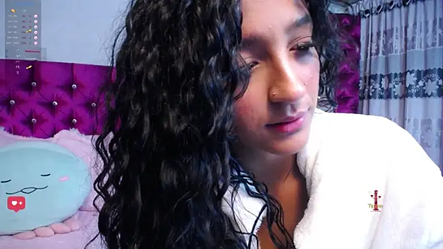 Shelley-Hack online show from February 15, 2025, 4:12 pm