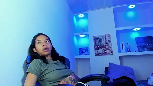 Miss sparkle00 online show from September 10, 2025, 7:19 am