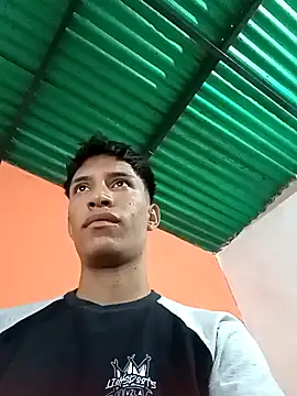 Snapshot of matteo_rivas chatting on January 15, 2025, 11:30 pm matteo rivas online show from January 15, 2025, 11:30 pm