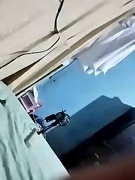 Snapshot of Jinenez chatting on October 18, 2025, 2:25 am Jinenez online show from October 18, 2025, 2:25 am