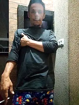 Santanacumxplod online show from November 12, 2025, 1:50 am