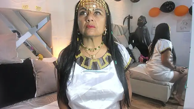 raquell moore online show from October 31, 2025, 11:55 am