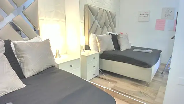 raquell moore online show from February 27, 2026, 12:05 pm