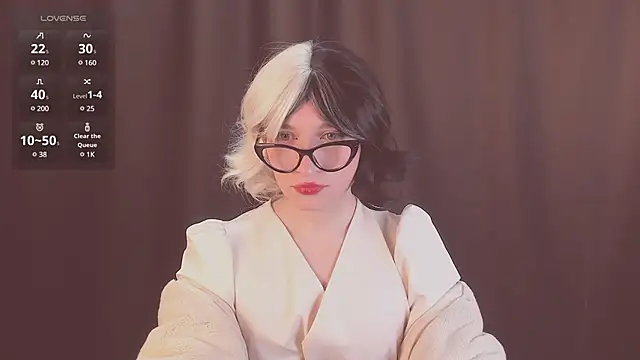 foxy jpg online show from February 28, 2025, 9:12 pm