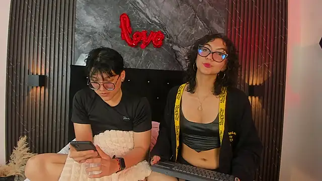 vanilla hot online show from February 16, 2025, 7:16 pm