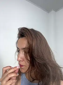 Snapshot of Bella_still chatting on July 5, 2026, 2:35 pm Bella still online show from July 5, 2026, 2:35 pm