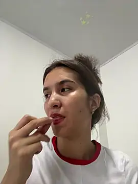 Snapshot of Bella_still chatting on July 11, 2026, 1:58 pm Bella still online show from July 11, 2026, 1:58 pm