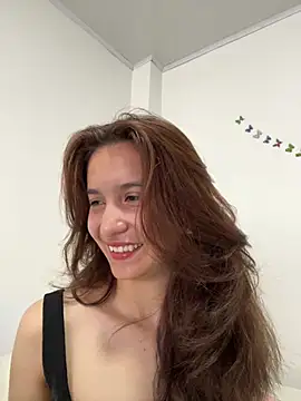 Snapshot of Bella_still chatting on July 18, 2026, 1:37 pm Bella still online show from July 18, 2026, 1:37 pm