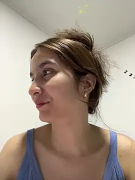 Snapshot of Bella_still chatting on July 27, 2026, 1:12 am Bella still online show from July 27, 2026, 1:12 am