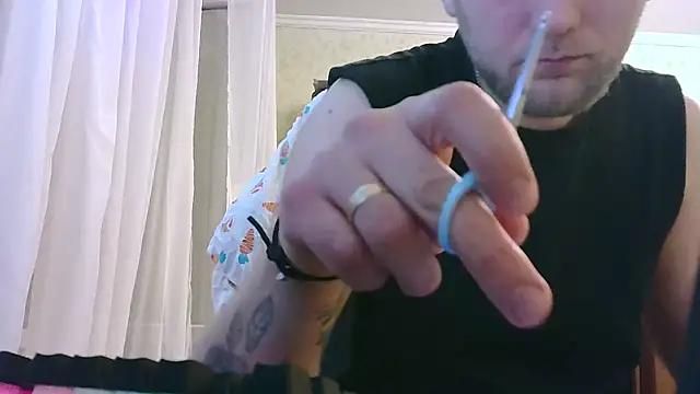 Snapshot of HunterOnBoobs chatting on March 12, 2025, 9:56 pm HunterOnBoobs online show from March 12, 2025, 9:56 pm