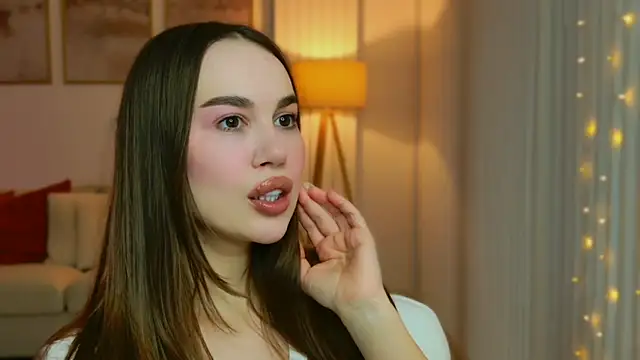 Snapshot of GoddessRoxana chatting on December 16, 2025, 1:49 pm GoddessRoxana online show from December 16, 2025, 1:49 pm