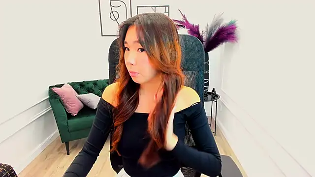 AnnaReyla online show from October 7, 2025, 11:18 am