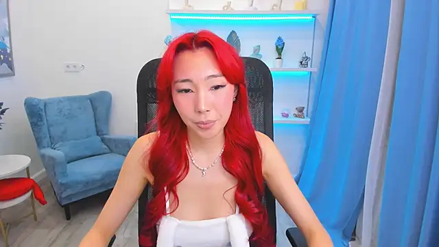 AnnaReyla online show from June 27, 2026, 12:22 pm
