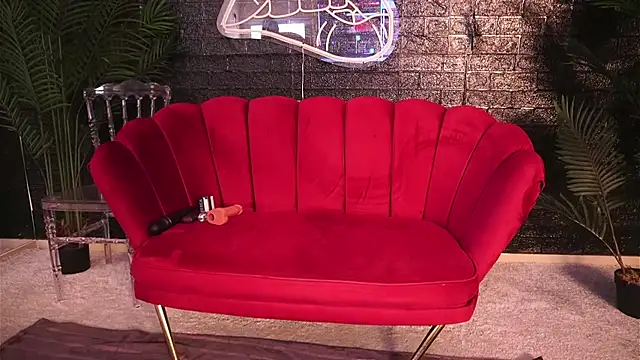 Annabellerise online show from January 12, 2026, 5:12 am