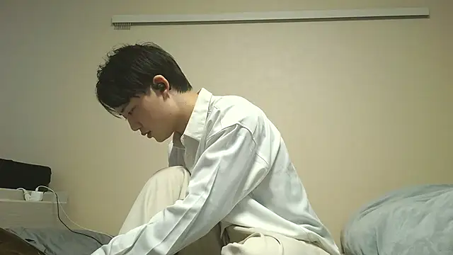 nunnun00 online show from February 19, 2025, 5:05 am