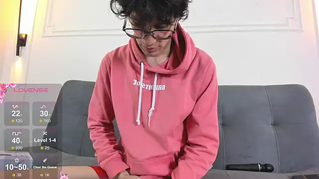 Snapshot of Cum_hunters chatting on July 4, 2026, 3:13 am Cum hunters online show from July 4, 2026, 3:13 am