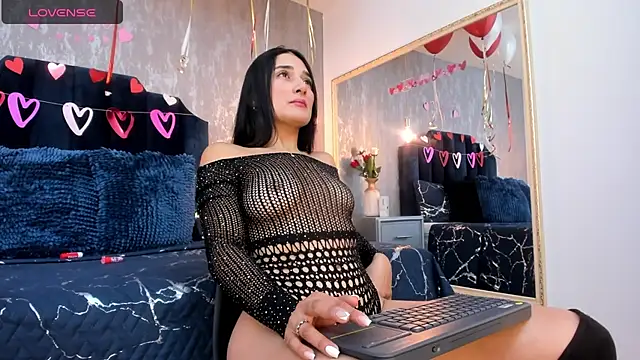 Snapshot of Isis_ariany_ chatting on February 25, 2025, 12:45 pm Isis ariany online show from February 25, 2025, 12:45 pm