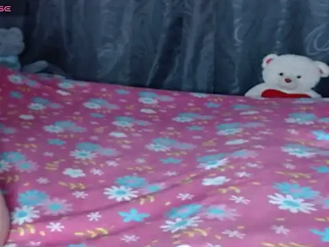 stefany pablo1 online show from November 12, 2025, 1:44 pm