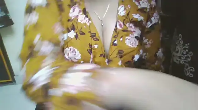 Lovely Sreya online show from February 17, 2025, 9:52 pm