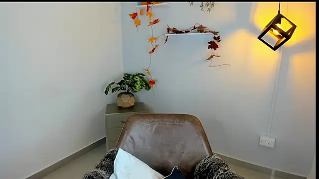 Juliane su online show from January 16, 2025, 2:19 am