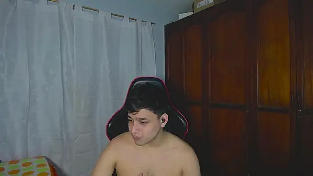 xxxcocorood online show from November 10, 2025, 10:09 pm