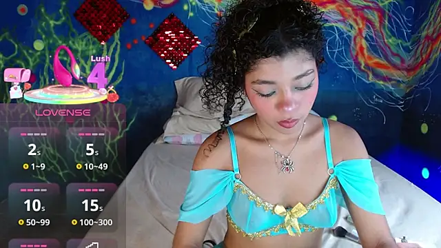 lucie petite online show from September 25, 2025, 6:44 pm