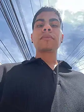 Dannytwinksxxx online show from February 4, 2026, 4:35 pm