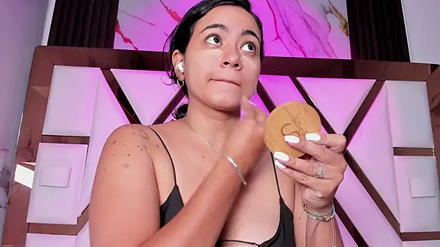 miilaklum online show from November 28, 2025, 6:43 pm