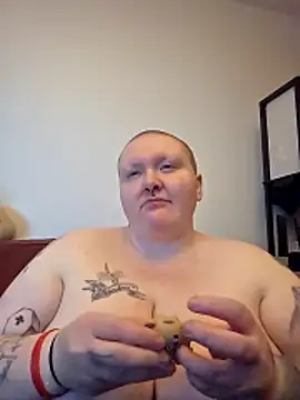 CorgiGodez98 online show from April 7, 2026, 4:57 am