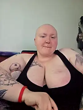 CorgiGodez98 online show from April 18, 2026, 8:42 pm