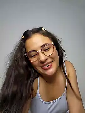 baaby-miiaa online show from January 19, 2025, 2:47 am