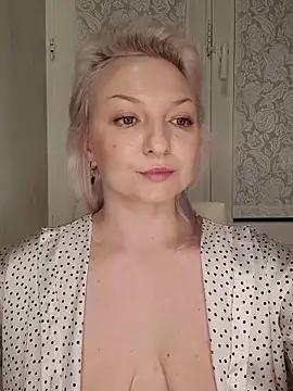 Anesteishen online show from December 20, 2025, 3:19 pm