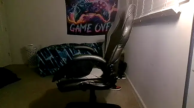 Snapshot of PerroDemonioHot chatting on February 17, 2025, 5:04 am PerroDemonioHot online show from February 17, 2025, 5:04 am