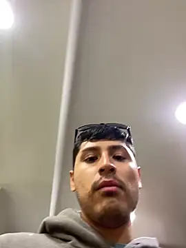 Snapshot of PerroDemonioHot chatting on February 27, 2025, 5:58 pm PerroDemonioHot online show from February 27, 2025, 5:58 pm