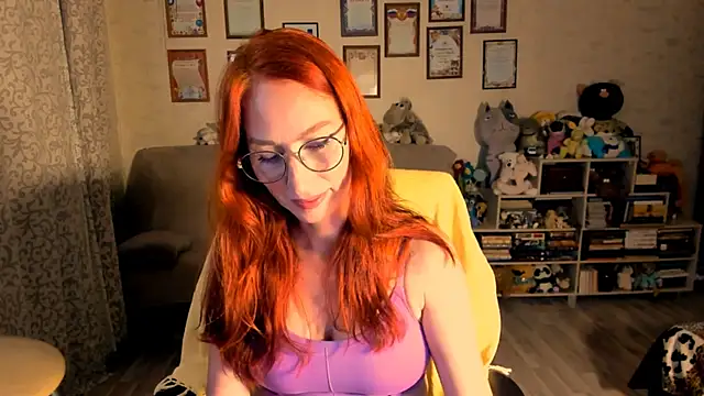 red rocco online show from September 19, 2025, 3:24 pm