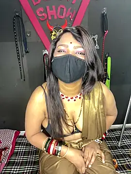 Snapshot of YourSuperTanya chatting on November 7, 2025, 4:23 am YourSuperTanya online show from November 7, 2025, 4:23 am