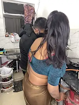 Snapshot of YourSuperTanya chatting on January 7, 2026, 9:39 pm YourSuperTanya online show from January 7, 2026, 9:39 pm