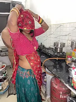 Snapshot of YourSuperTanya chatting on February 9, 2026, 7:51 pm YourSuperTanya online show from February 9, 2026, 7:51 pm