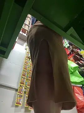 Miia Jazmin online show from October 8, 2025, 1:09 pm