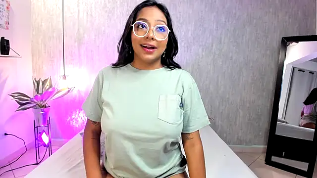 isabella zc online show from February 10, 2025, 11:36 am