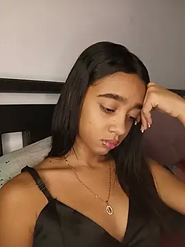 Zoe Sweett18 online show from July 10, 2026, 12:30 pm
