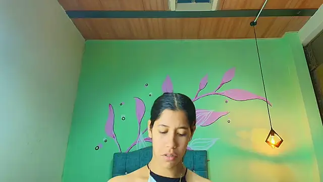 Connie Bell online show from November 29, 2025, 1:58 pm